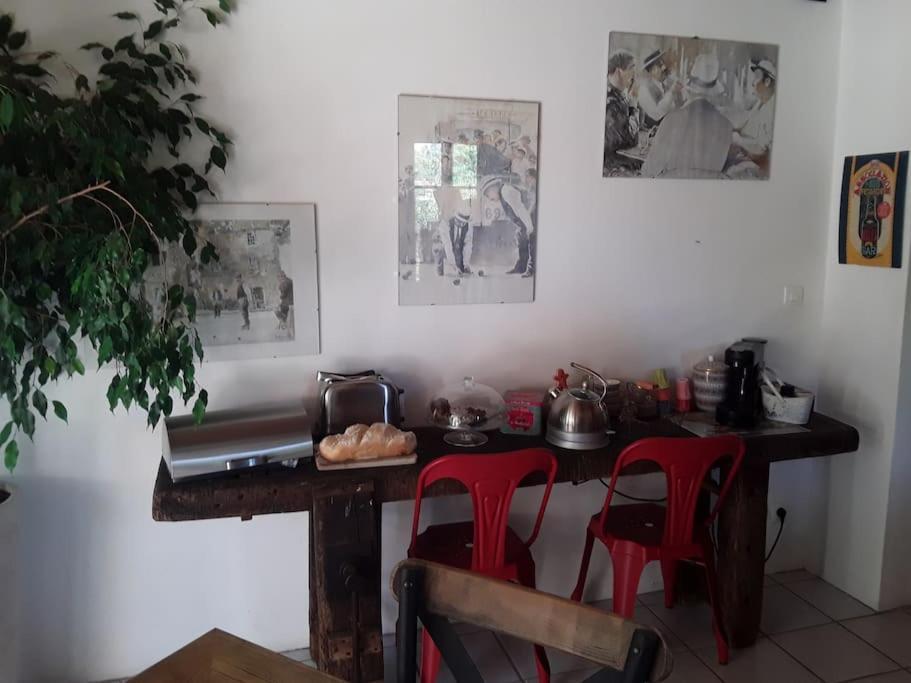 La Suite De Garlone Aujargues Luaran gambar
