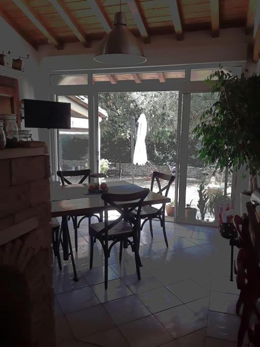 La Suite De Garlone Aujargues Luaran gambar